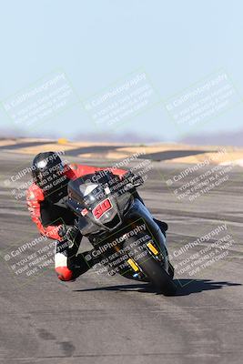 media/Dec-07-2025-CVMA (Sun) [[3e7d2de5dc]]/Race 6-The Shootout/